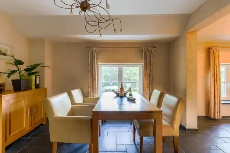 Appartement château XVIe siècle en Ardenne belge : photo 2