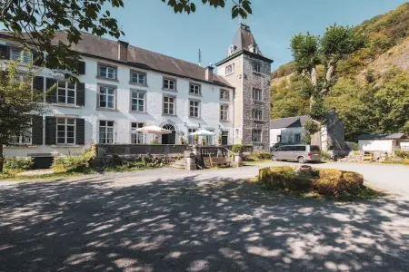 Tour du château XVIe siècle à Aywaille : photo 9