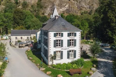 Tour du château XVIe siècle à Aywaille : photo 10