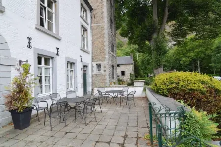 Tour du château XVIe siècle à Aywaille : photo 31