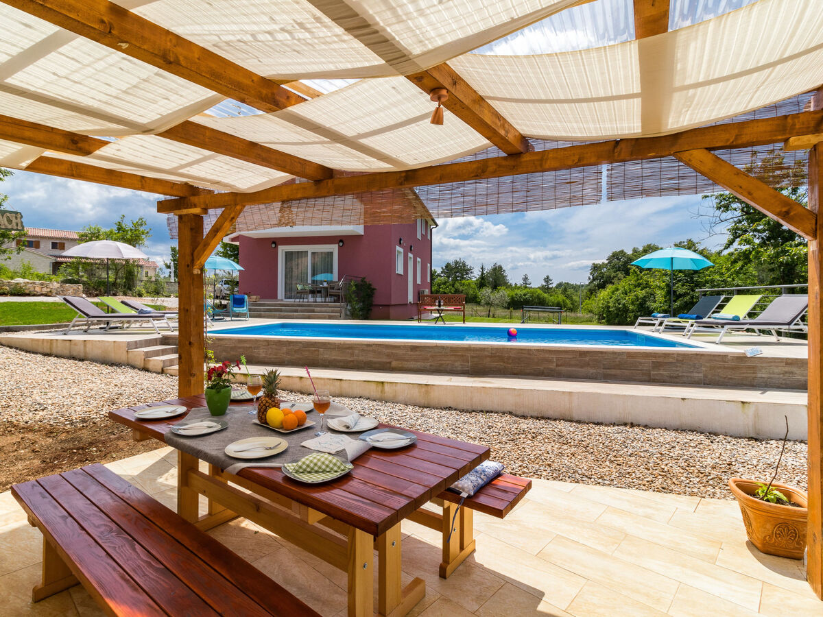 Villa May – Maison 8 pers. avec piscine chauffée à Tinjan - Photo 10