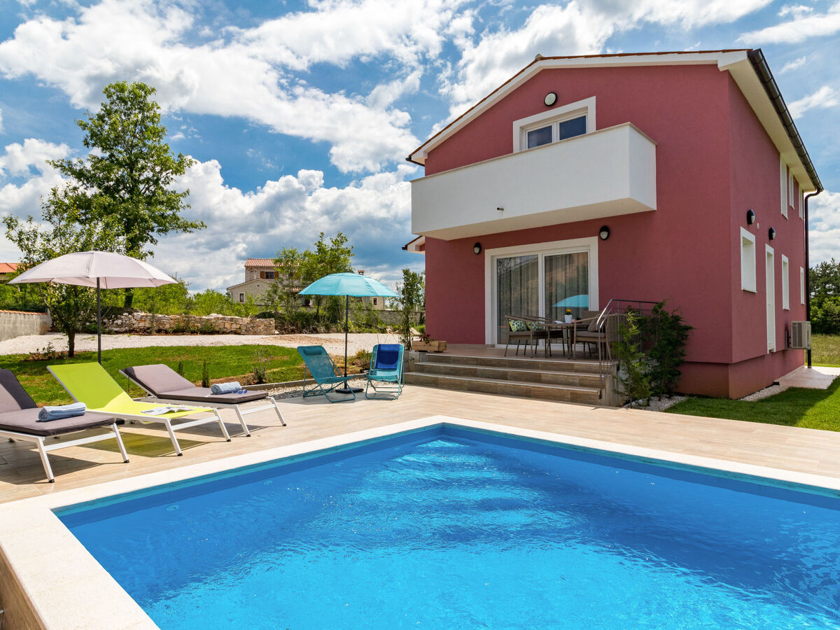 Villa May – Maison 8 pers. avec piscine chauffée à Tinjan - Photo 11