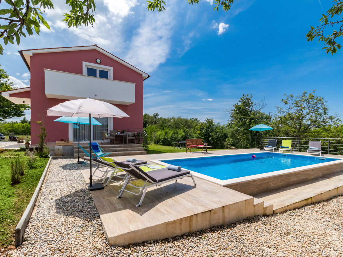 Villa May – Maison 8 pers. avec piscine chauffée à Tinjan - Photo 18