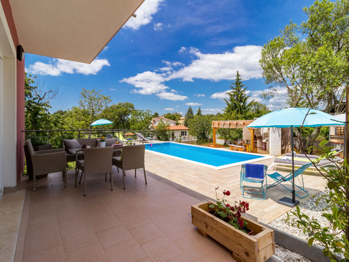 Villa May – Maison 8 pers. avec piscine chauffée à Tinjan - Photo 19