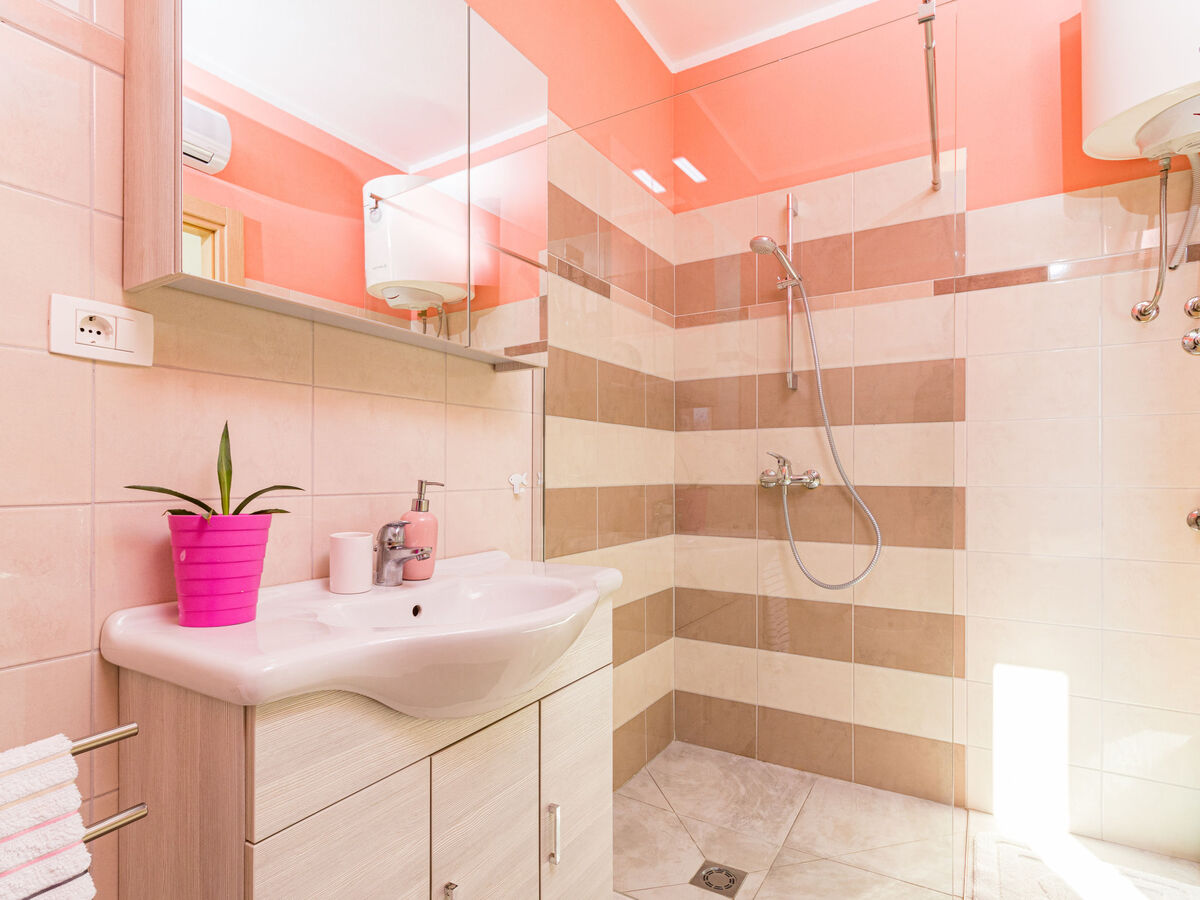 Villa May – Maison 8 pers. avec piscine chauffée à Tinjan - Photo 23