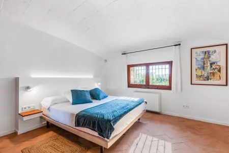 Maison avec piscine à Vulpellac, 4 personnes : photo 2