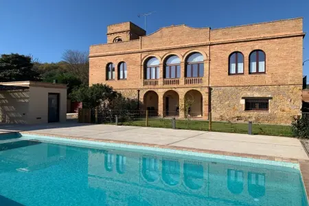 Maison avec piscine à Vulpellac, 4 personnes : photo 5