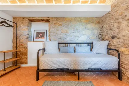 Maison avec piscine à Vulpellac, 4 personnes : photo 17