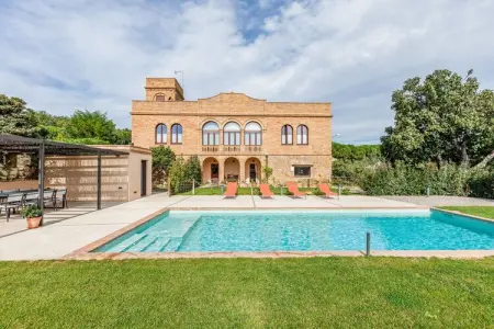 Maison avec piscine à Vulpellac, 4 personnes : photo 26