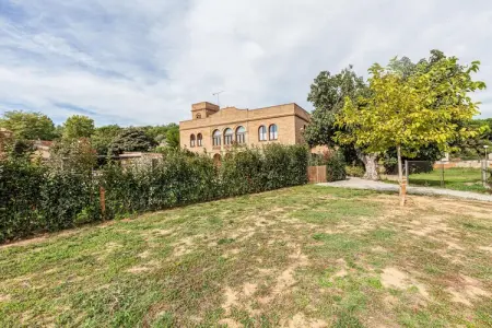 Maison avec piscine à Vulpellac, 4 personnes : photo 28