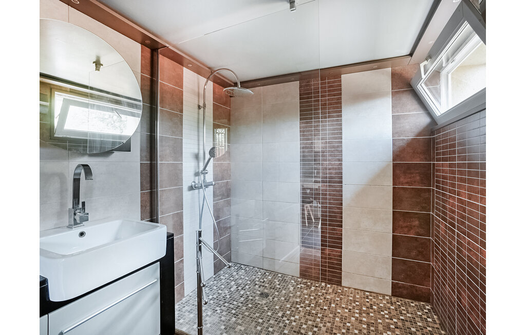 Maison provençale avec piscine privée près d'Avignon - Photo 15