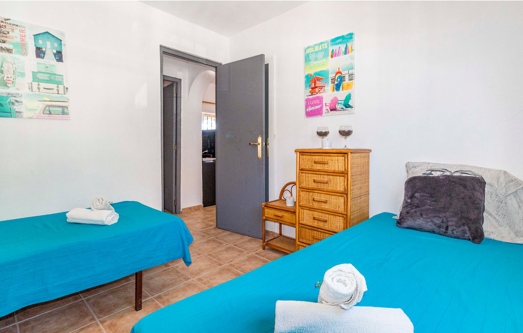 Maison avec piscine privée à 2,5 km des plages - Photo 18