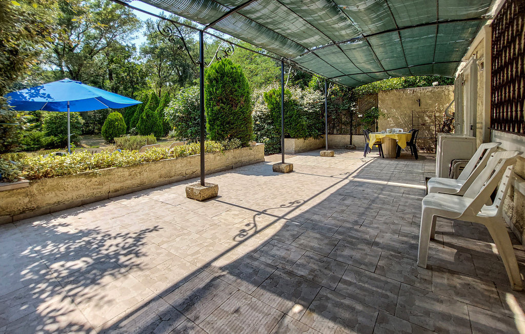 Maison mitoyenne Salernes, terrasse couverte et jardin - Photo 1