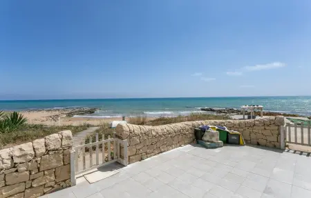 La Casa in Riva al Mare – Maison plage Sicile : photo 8