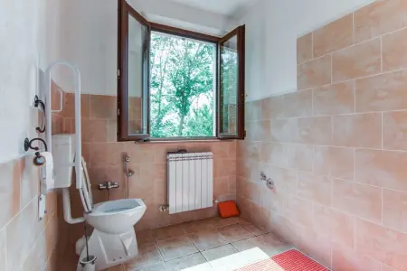 Hillside Villa with Pool, Villa à flanc de colline avec piscine - Photo 24