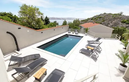 Location maison à Cesarica