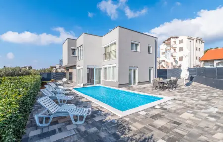 Location maison à Bibinje