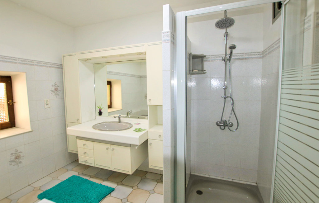 Maison 6 personnes avec piscine privée à Bourg Saint Andéol - Photo 31