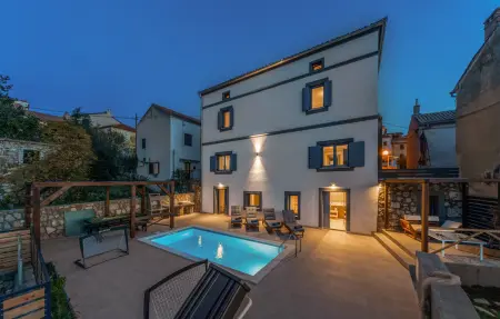 Location maison à Omisalj