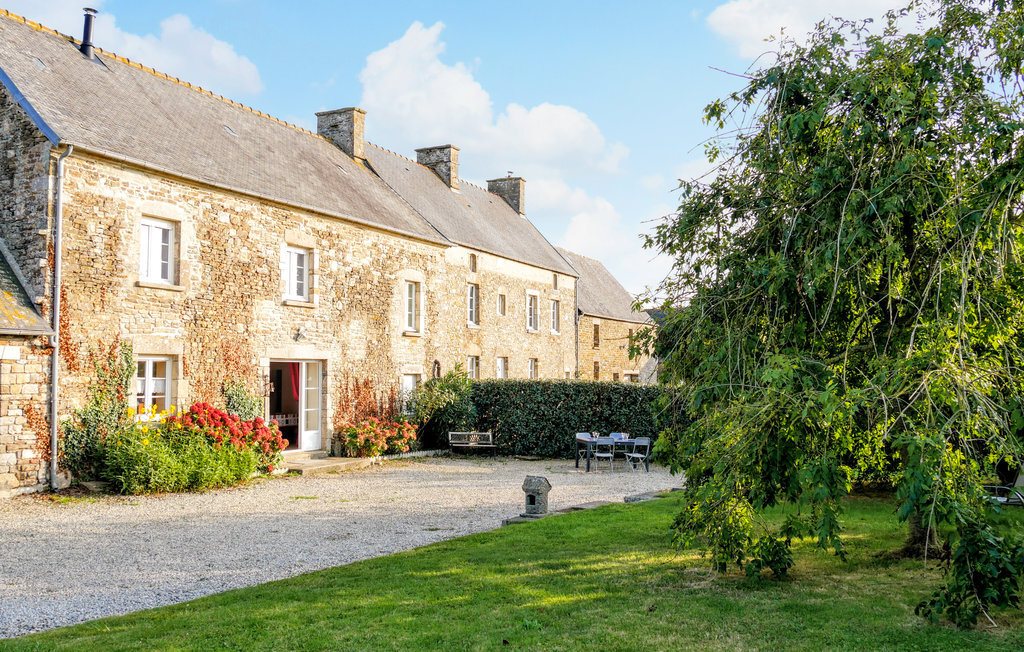 Maison en pierre 8 personnes à Portbail, terrain clôturé - Photo 1