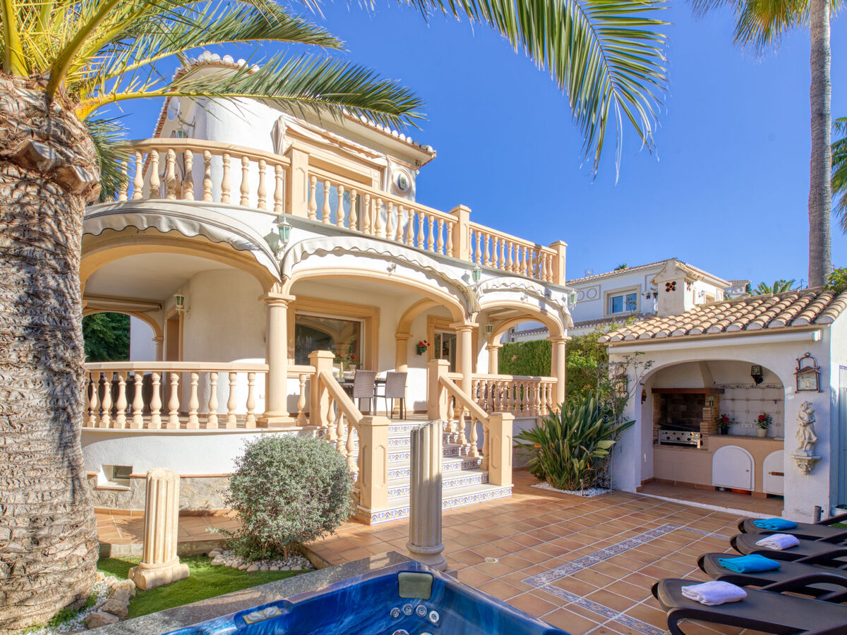 Villa Toscana, 3 niveaux avec piscine à Dénia - Photo 3