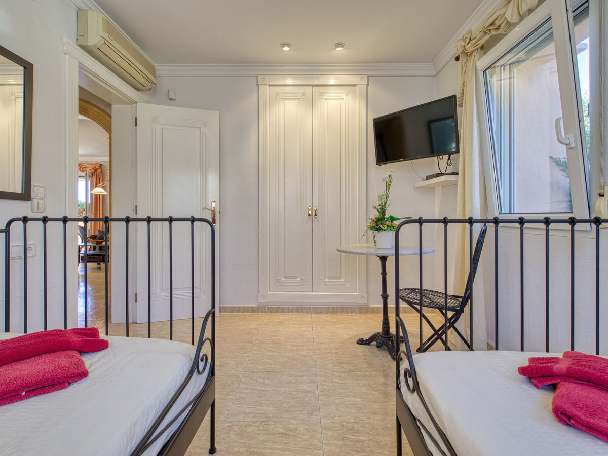 Villa Toscana, 3 niveaux avec piscine à Dénia - Photo 17