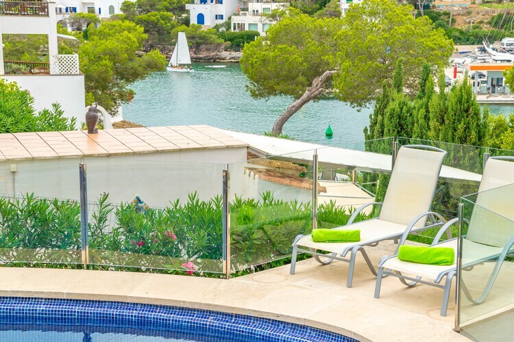 Villa Cala Llonga : piscine 6,5×5m et vue port - Photo 4