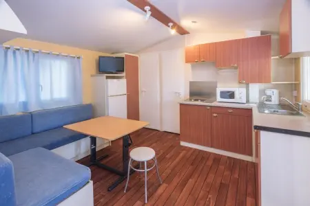 Camping Solmar - COTTAGE B, Chalet à Blanes près de Costa Brava - Photo 2