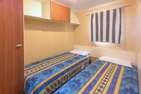 Camping Solmar - COTTAGE B, Chalet à Blanes près de Costa Brava - Photo 8