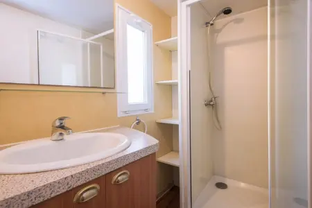 Camping Solmar - COTTAGE B, Chalet à Blanes près de Costa Brava - Photo 10