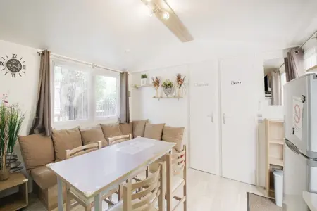 Mobil-home 6 personnes avec piscines chauffées : photo 3