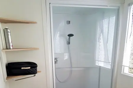 Mobil-home 6 personnes avec piscines chauffées : photo 11