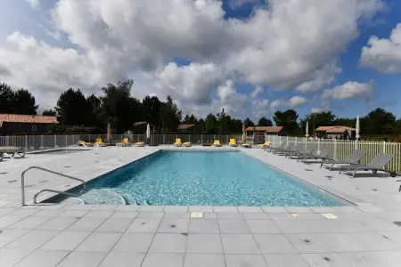 Chalet familial Hourtin, piscine et lac à 500 m : photo 10