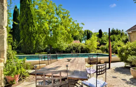 Mas provençal avec piscine privée à Tarascon : photo 2