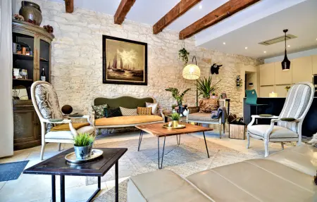 Mas provençal avec piscine privée à Tarascon : photo 3