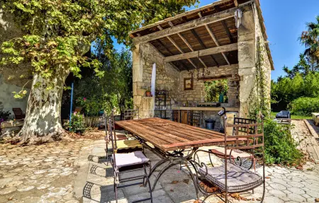 Mas provençal avec piscine privée à Tarascon : photo 16