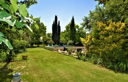 Mas provençal avec piscine privée à Tarascon : photo 18