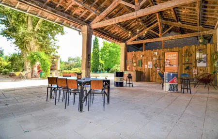 Mas provençal avec piscine privée à Tarascon : photo 24