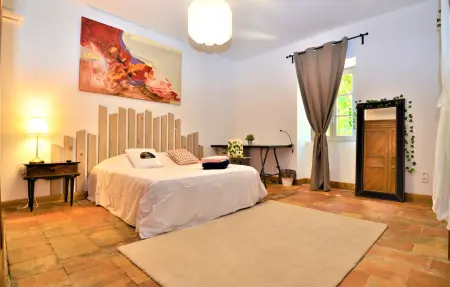 Mas provençal avec piscine privée à Tarascon : photo 44