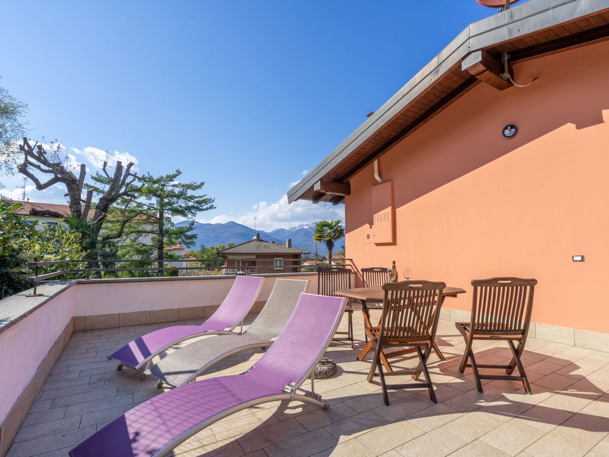 Maison Daniela à Luino avec piscine et jardin - Photo 2