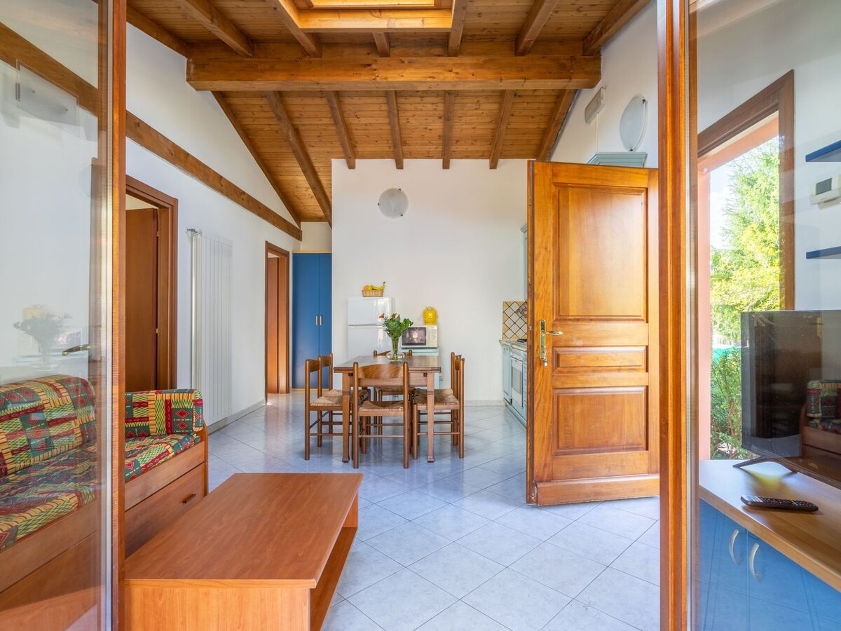Maison Daniela à Luino avec piscine et jardin - Photo 9
