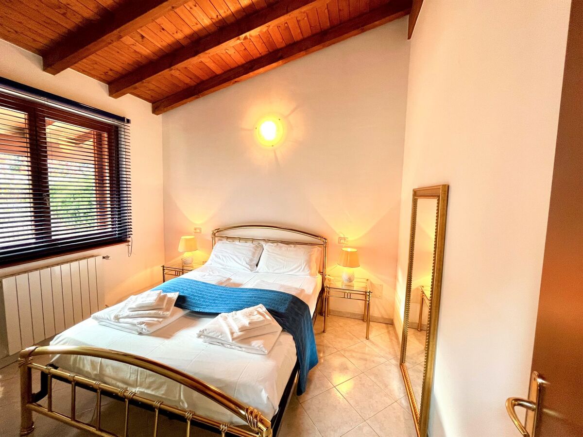 Maison Daniela à Luino avec piscine et jardin - Photo 13