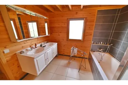 l'Heureux Rêve, Chalet à Biron avec Sauna et Vue Nature - Photo 10