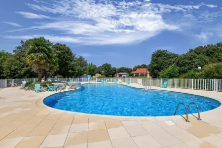 Maison T3 Saint-Savinien, village vacances avec piscine : photo 2