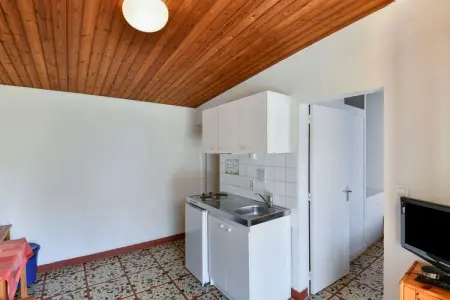 Maison T3 Saint-Savinien, village vacances avec piscine : photo 10