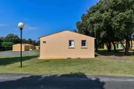 Maison T3 Saint-Savinien, village vacances avec piscine : photo 18