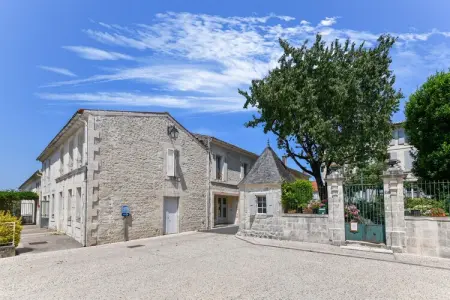 Maison T3 village vacances à Saint-Savinien : photo 2