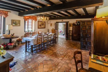Le Vieux Château du Veurdre, 8 pers., piscine : photo 16