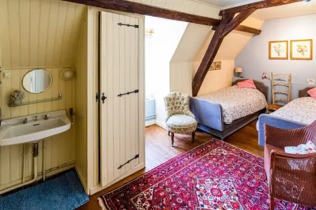 Le Vieux Château du Veurdre, 8 pers., piscine : photo 26