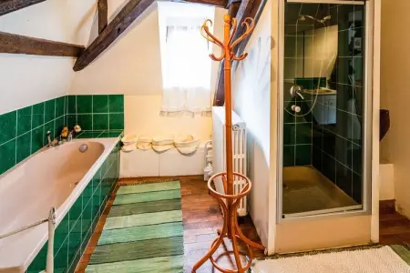 Le Vieux Château du Veurdre, 8 pers., piscine : photo 32